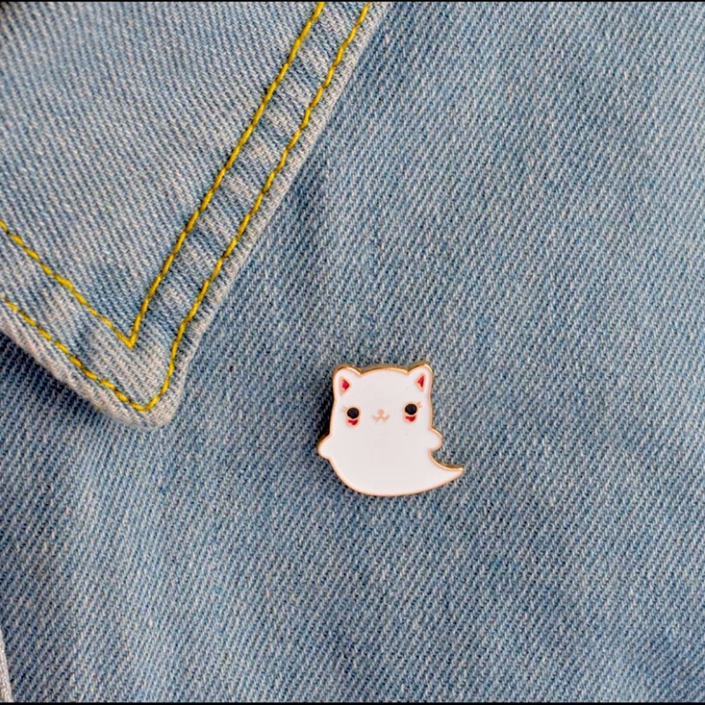 Ghost cat enamel pinback